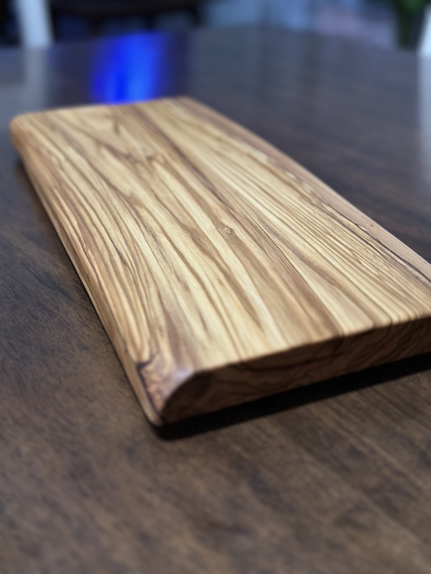 Olive wood solid-slab charcuterie/cutting board